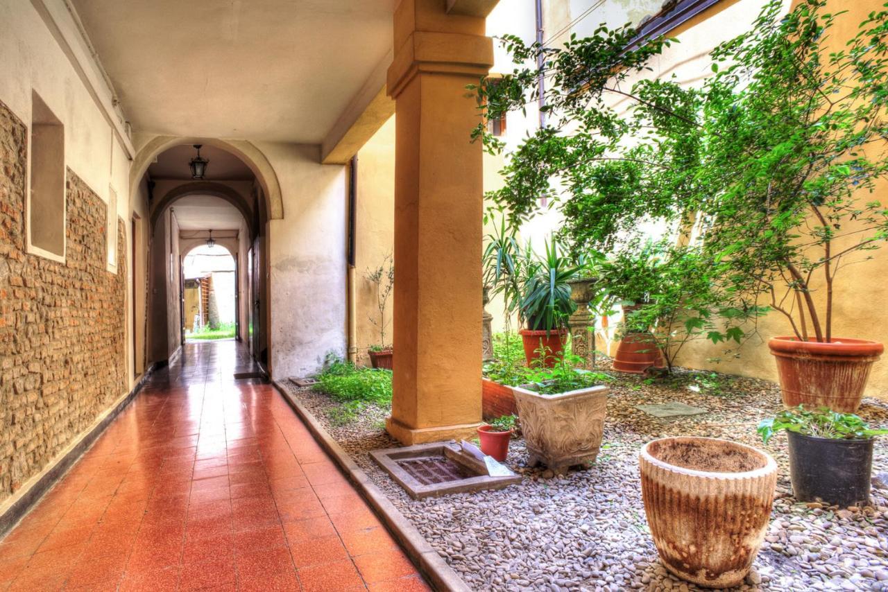 Bologna City Center Apartment By Wonderful Italy Экстерьер фото